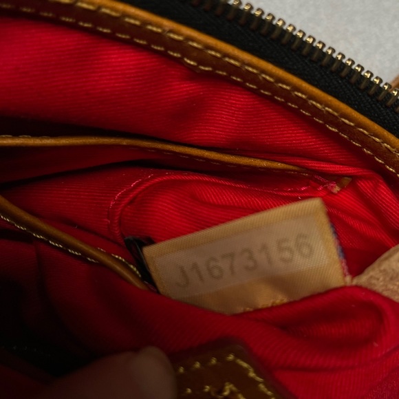 DOONEY AND BOURKE VINTAGE CROSSBODY BAG - Picture 10 of 11